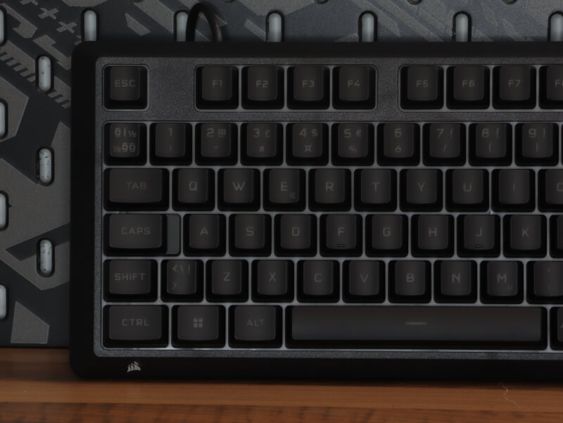 corsair-skiff-100-membran-switches-kontakter.JPG